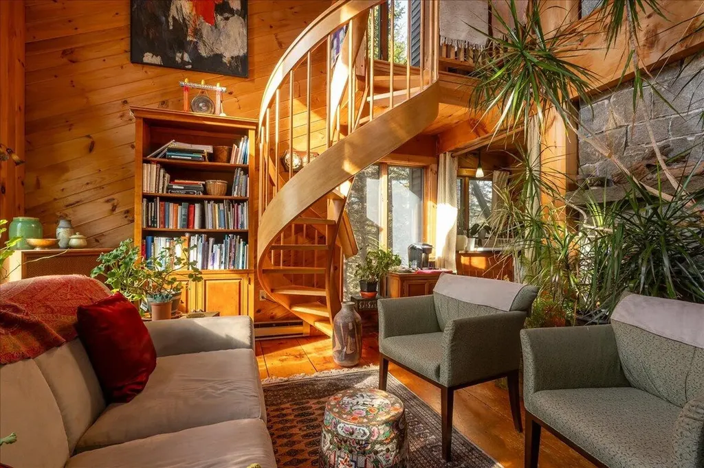 31 Schaefer Lane Saint George ME 04860
