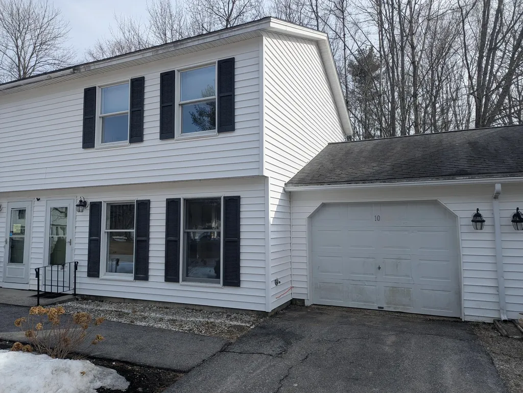 10 Everett Court Westbrook ME 04092