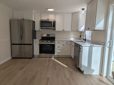 10 Everett Court Westbrook ME 04092