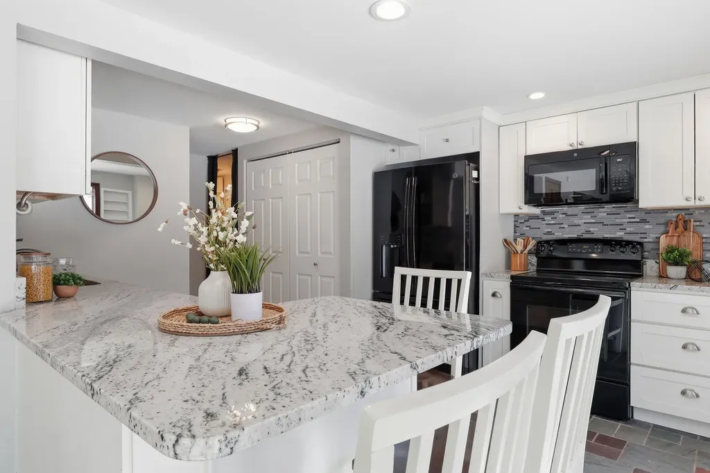22 Abenaki Acres Road Naples ME 04055
