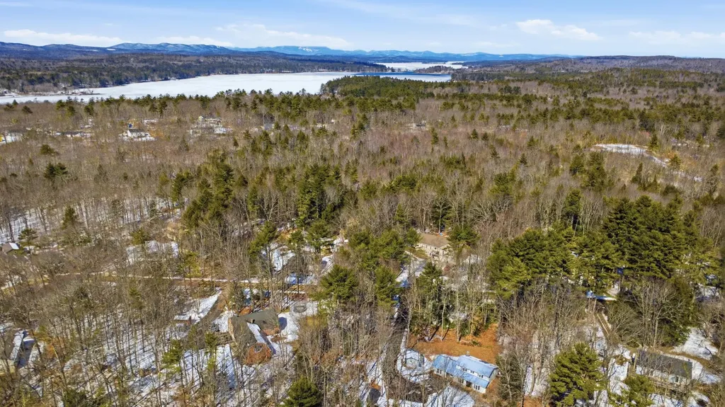 22 Abenaki Acres Road Naples ME 04055