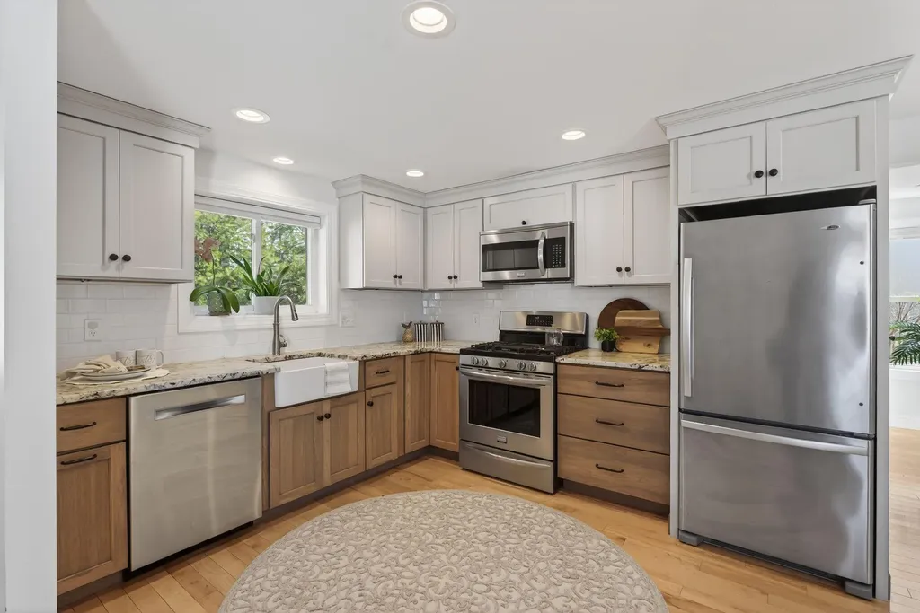 63 Underwood Road Falmouth ME 04105