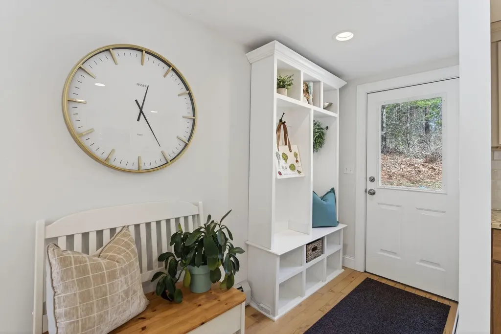 63 Underwood Road Falmouth ME 04105