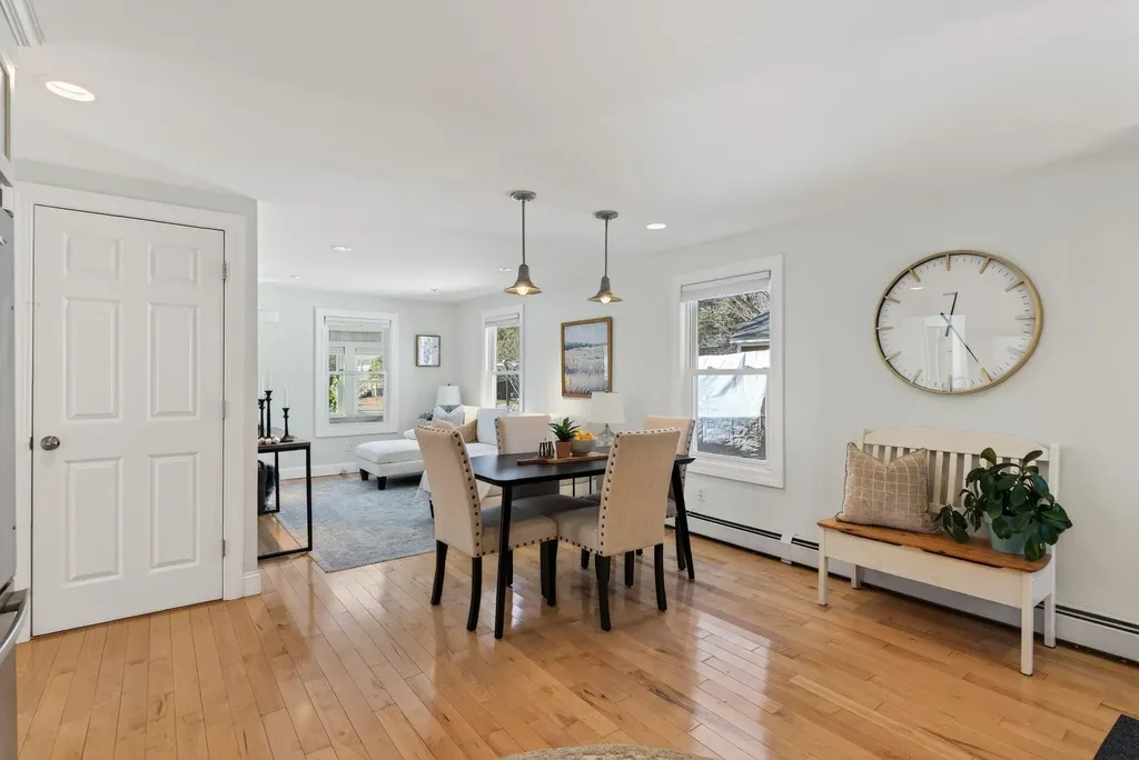 63 Underwood Road Falmouth ME 04105
