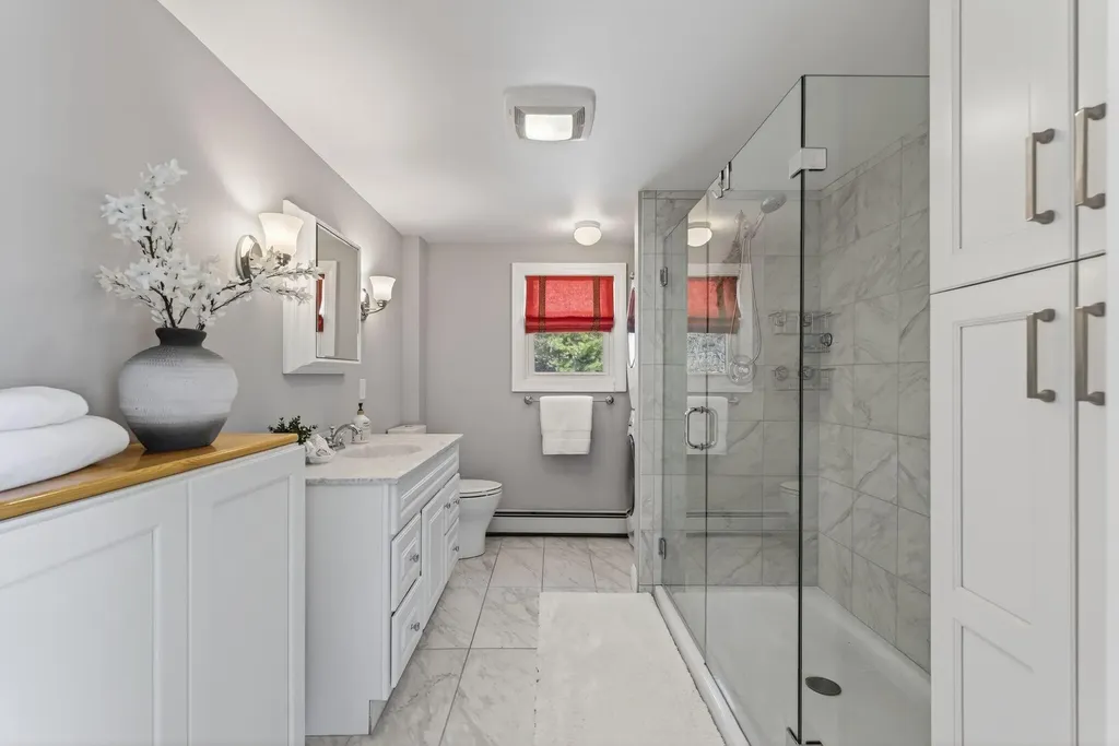 63 Underwood Road Falmouth ME 04105
