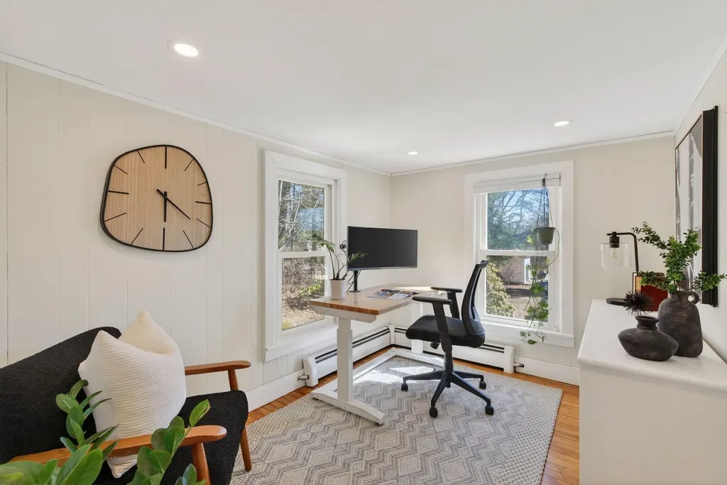 63 Underwood Road Falmouth ME 04105