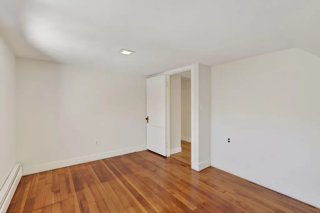 63 Underwood Road Falmouth ME 04105