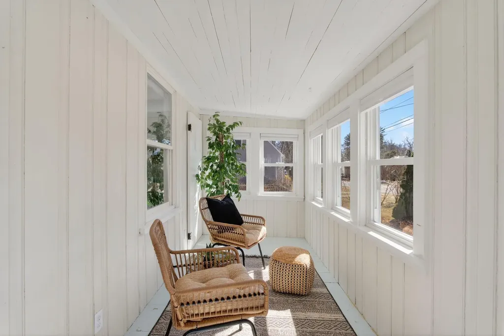 63 Underwood Road Falmouth ME 04105