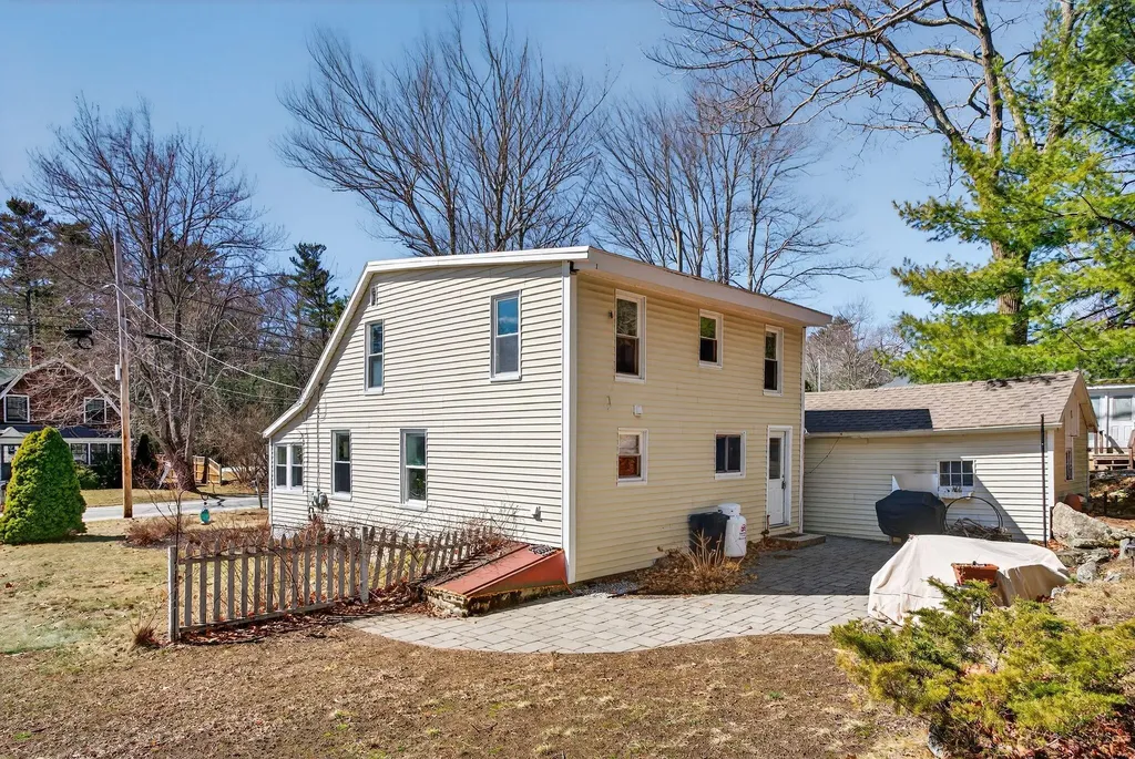 63 Underwood Road Falmouth ME 04105