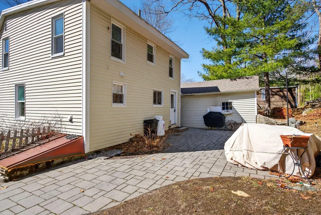 63 Underwood Road Falmouth ME 04105