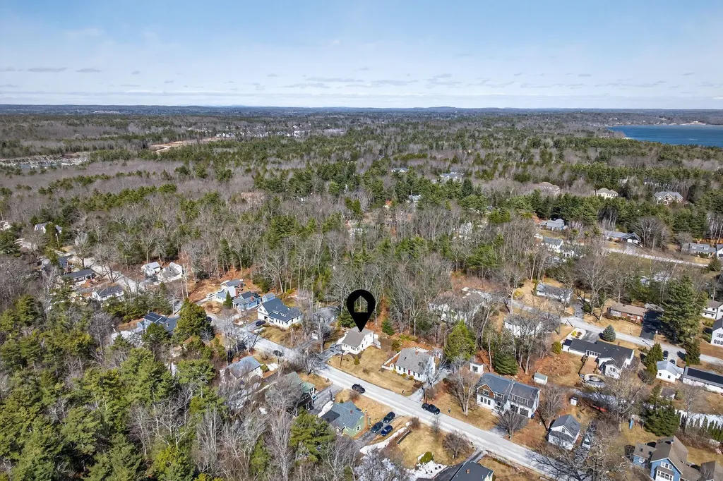 63 Underwood Road Falmouth ME 04105