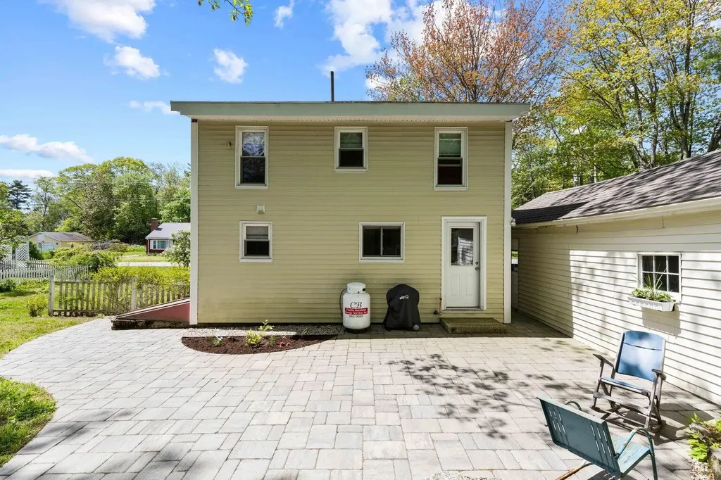 63 Underwood Road Falmouth ME 04105