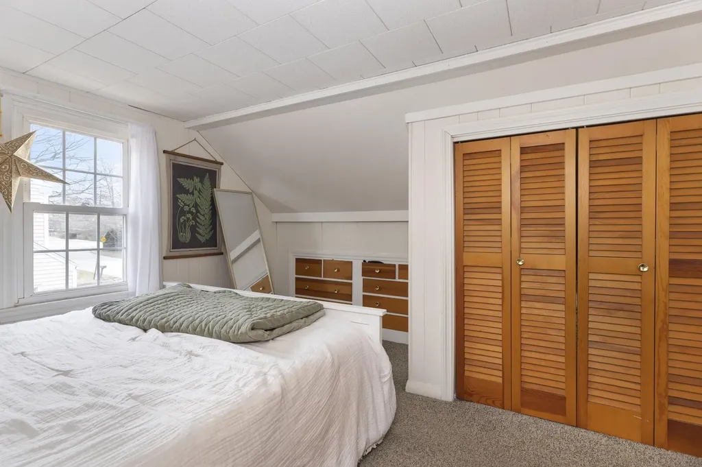 35 Mckinley Street South Portland ME 04106