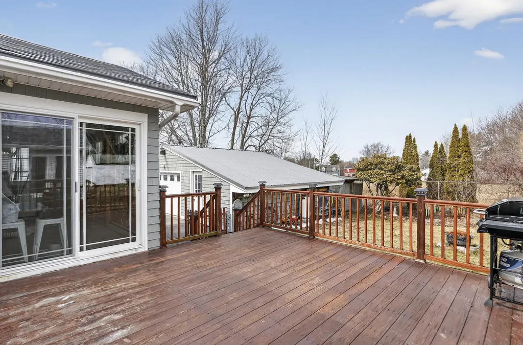 35 Mckinley Street South Portland ME 04106