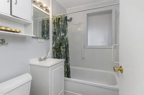 35 Mckinley Street South Portland ME 04106