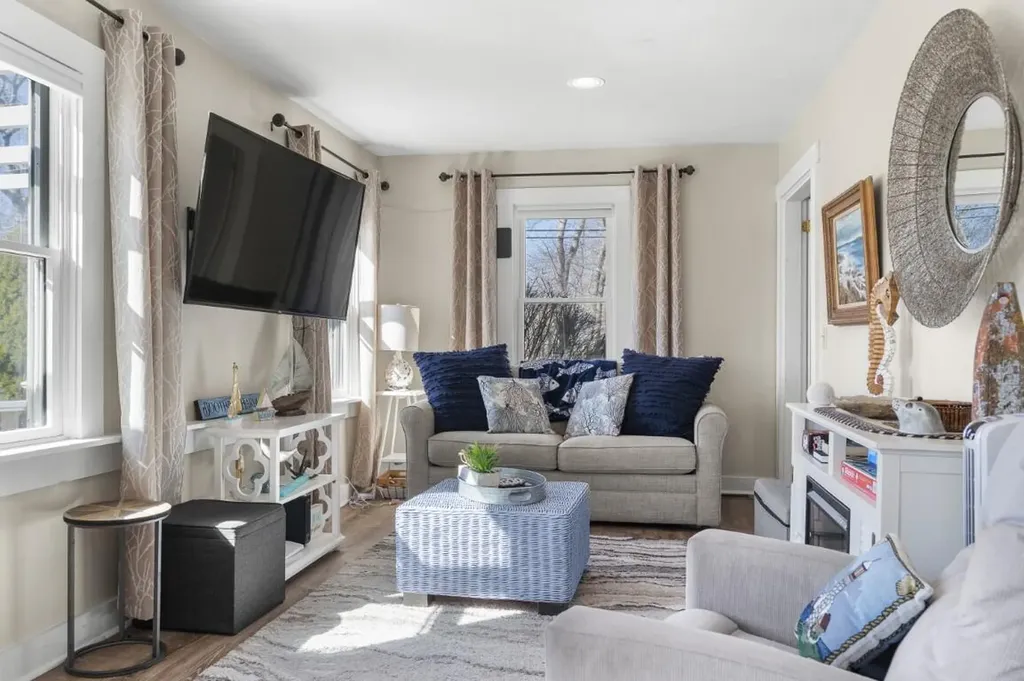 642 Ocean Point Road Boothbay ME 04544