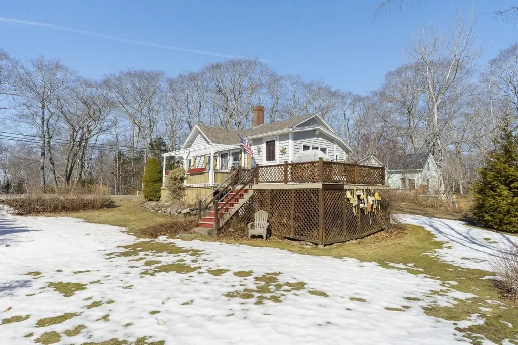642 Ocean Point Road Boothbay ME 04544