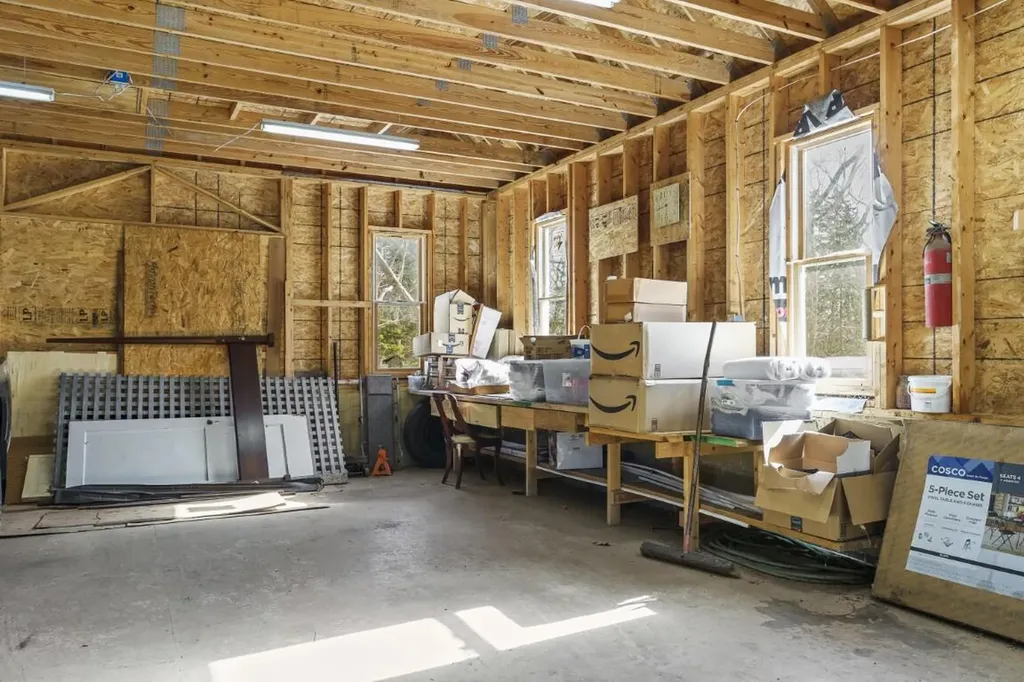 642 Ocean Point Road Boothbay ME 04544