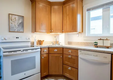 15 Myrtle Avenue South Portland ME 04106