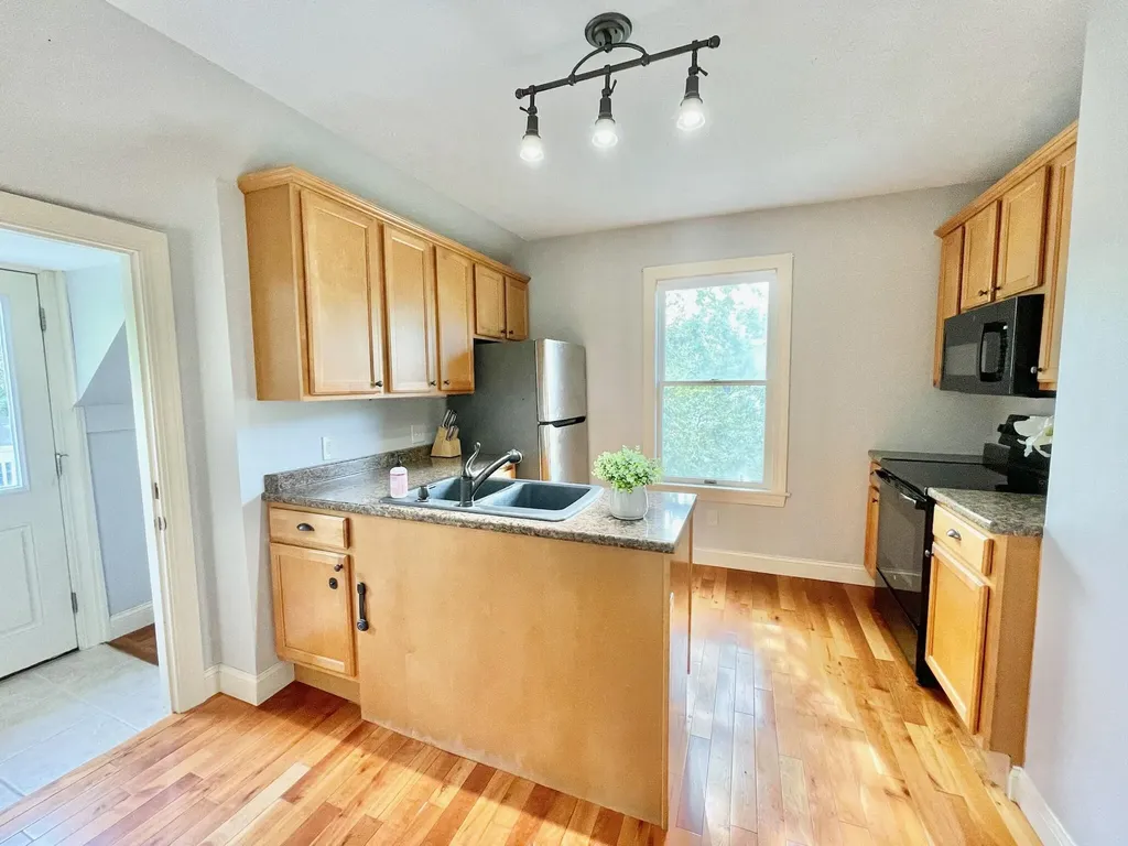 57 Hill Street Saco ME 04072
