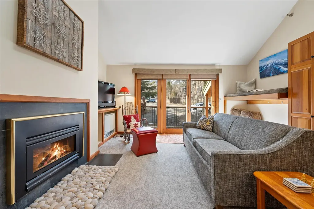 364 Sugartree Carrabassett Valley ME 04947