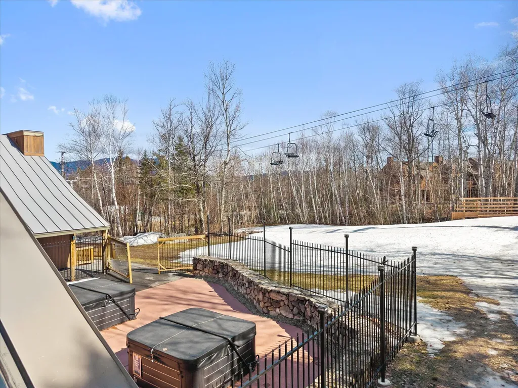 364 Sugartree Carrabassett Valley ME 04947