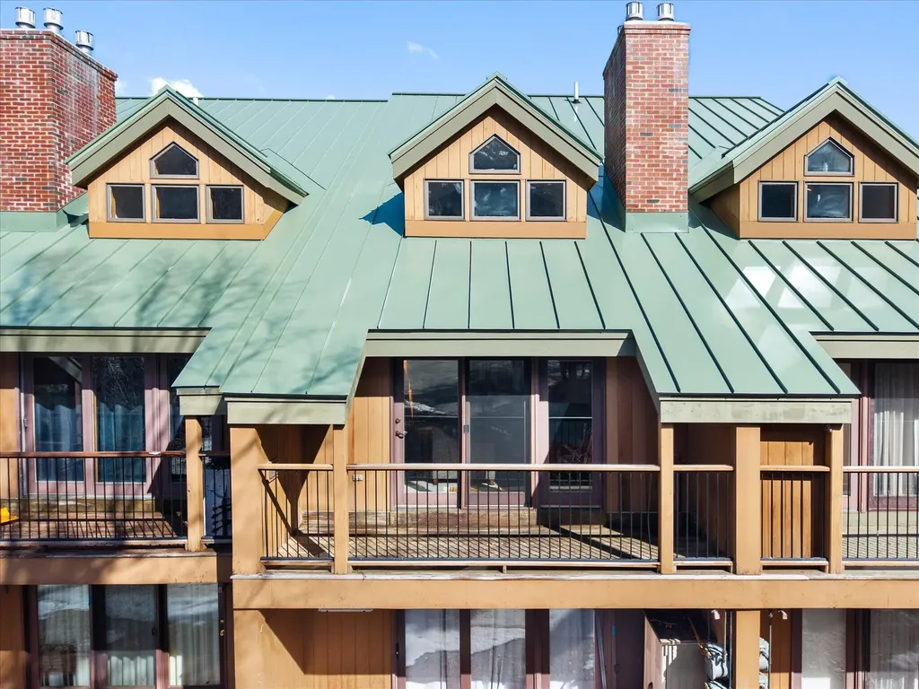 364 Sugartree Carrabassett Valley ME 04947