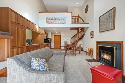 364 Sugartree Carrabassett Valley ME 04947