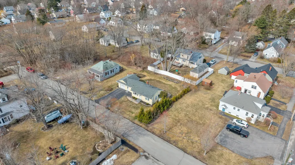15 Brewster Street Portland ME 04103