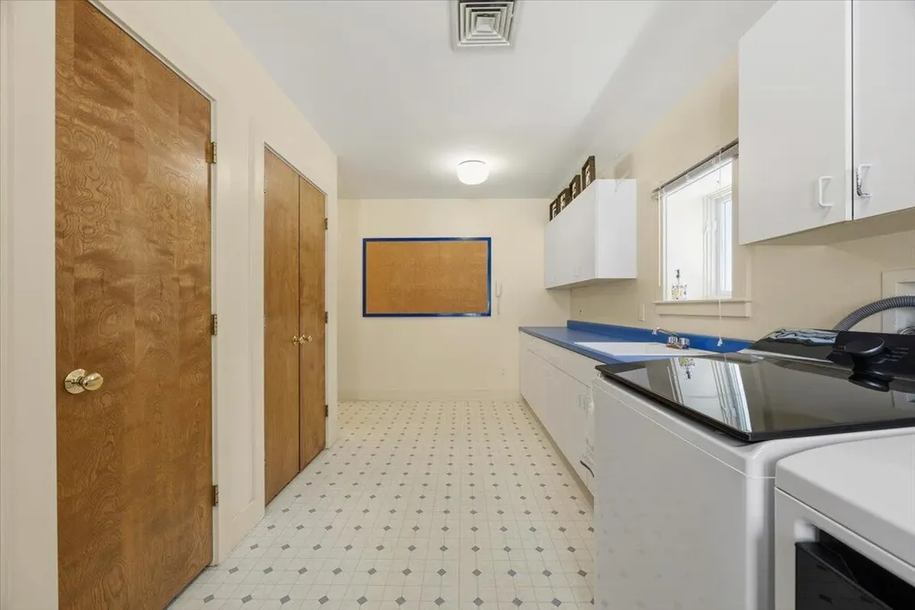 5 Wildwood Lane Scarborough ME 04074