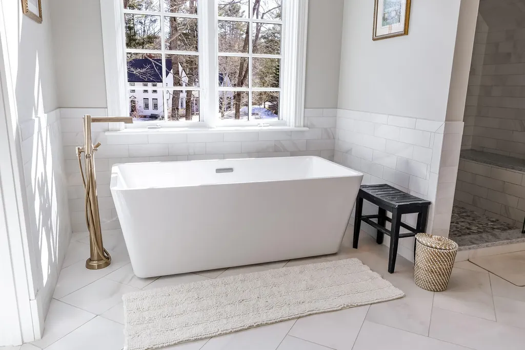18 Ledgewater Drive Kennebunk ME 04043