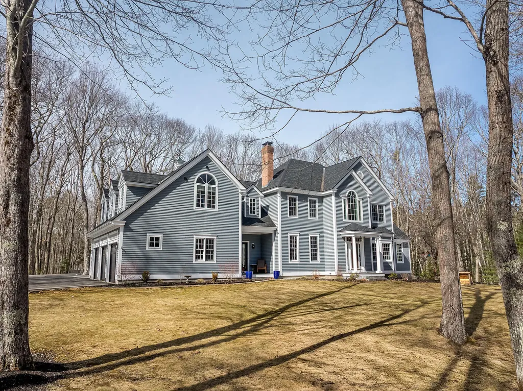 18 Ledgewater Drive Kennebunk ME 04043