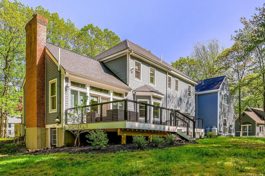 18 Ledgewater Drive Kennebunk ME 04043
