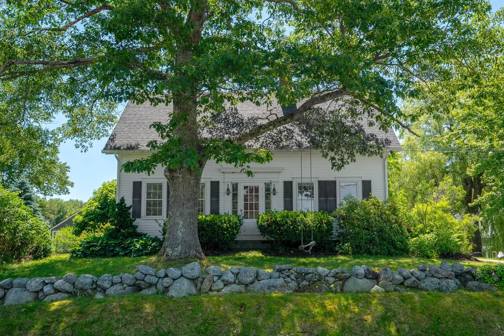 253 Quaker Meeting House Road Durham ME 04222
