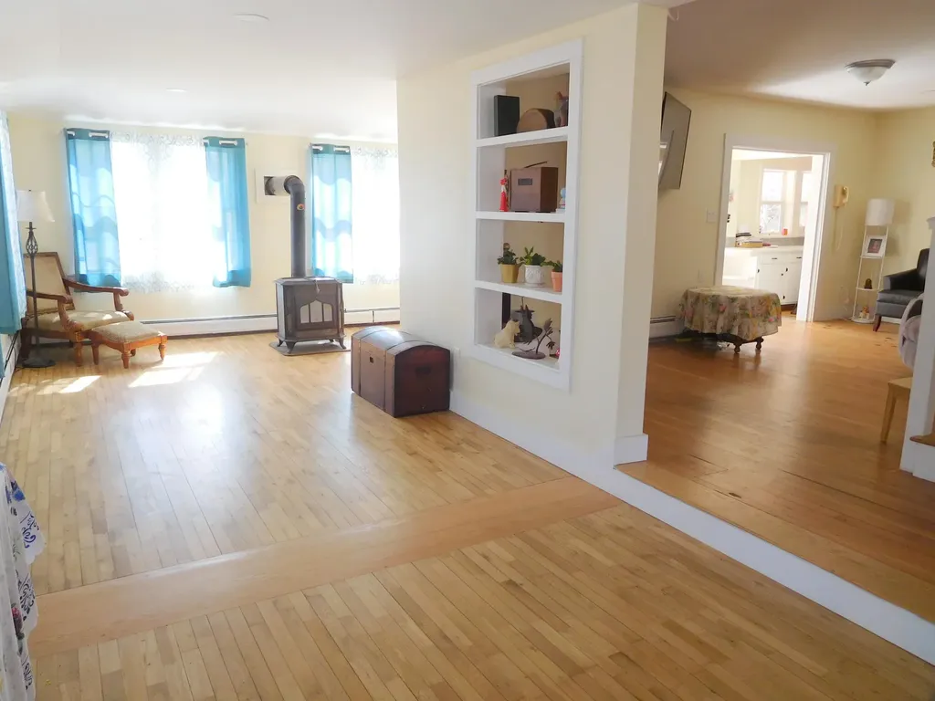 164 Alpine Street Paris ME 04268