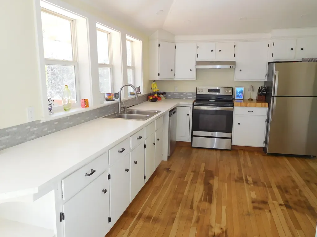164 Alpine Street Paris ME 04268