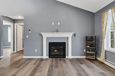 31 Meredith Drive Windham ME 04062