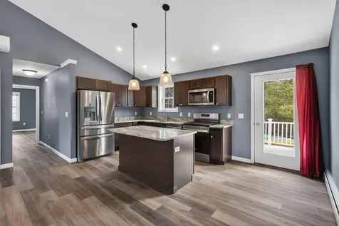 31 Meredith Drive Windham ME 04062
