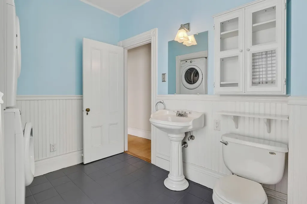 259 Spring Street Portland ME 04102