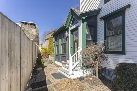 259 Spring Street Portland ME 04102