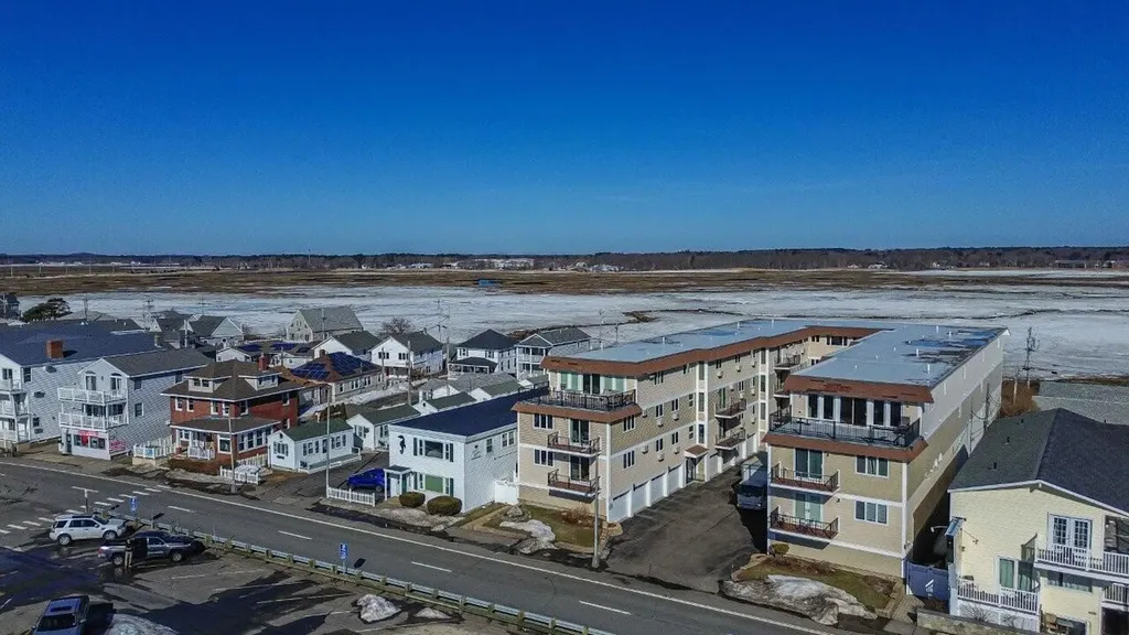 407 Ocean Boulevard Hampton NH 03842
