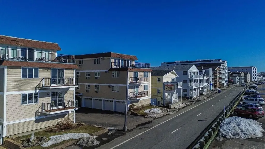 407 Ocean Boulevard Hampton NH 03842
