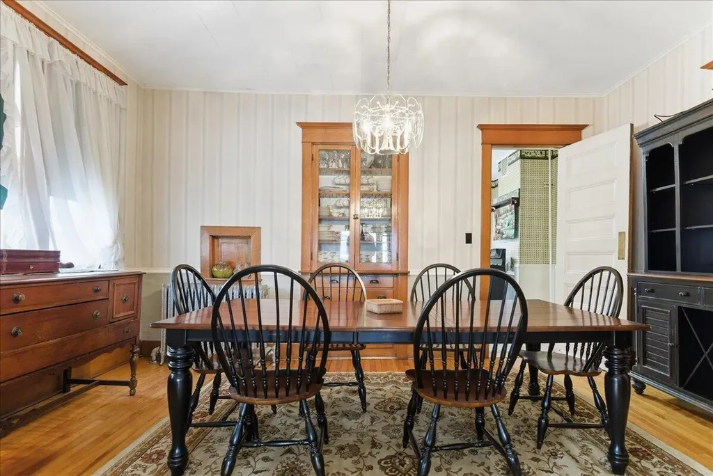 14 Taylor Street Auburn ME 04210