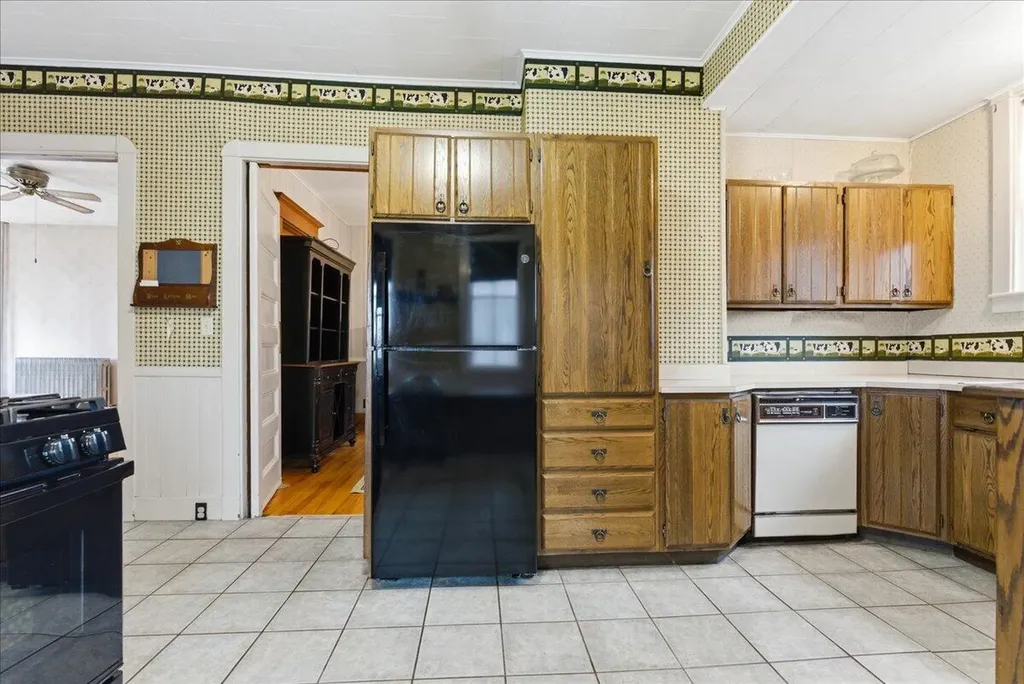 14 Taylor Street Auburn ME 04210