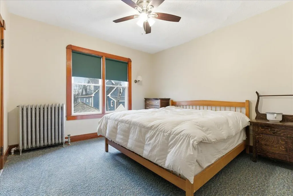 14 Taylor Street Auburn ME 04210