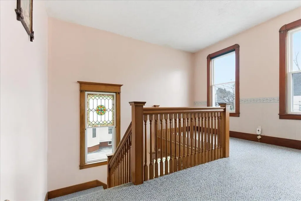 14 Taylor Street Auburn ME 04210