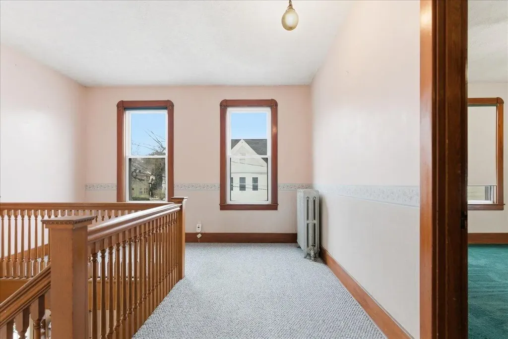 14 Taylor Street Auburn ME 04210