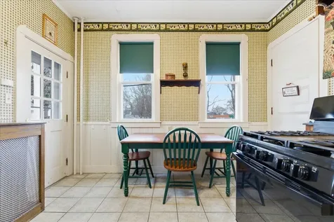 14 Taylor Street Auburn ME 04210