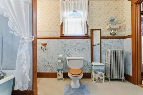 14 Taylor Street Auburn ME 04210