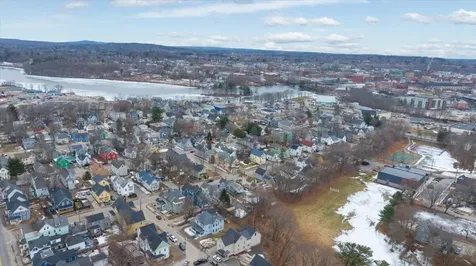 14 Taylor Street Auburn ME 04210